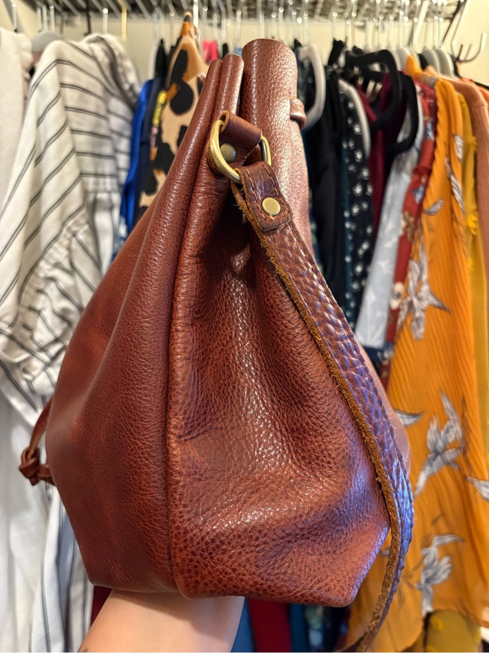 Portland Leather Goods | Large Bucket Bag | Nutmeg - Picture 3 of 17